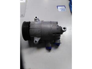 Gebruikte Aircopomp Volkswagen Caddy III (2KA,2KH,2CA,2CH) 1.6 TDI 16V Prijs € 211,75 Inclusief btw aangeboden door Autohandel P. Caron & Zoon B.V.