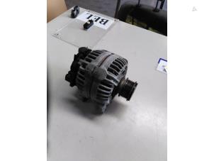 Gebruikte Dynamo Volkswagen Caddy III (2KA,2KH,2CA,2CH) 1.6 TDI 16V Prijs € 151,25 Inclusief btw aangeboden door Autohandel P. Caron & Zoon B.V.