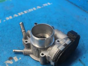 Gebruikte Gasklephuis Kia Rio III (UB) 1.4 CVVT 16V Prijs € 78,75 Margeregeling aangeboden door Maresia Auto Recycling B.V.