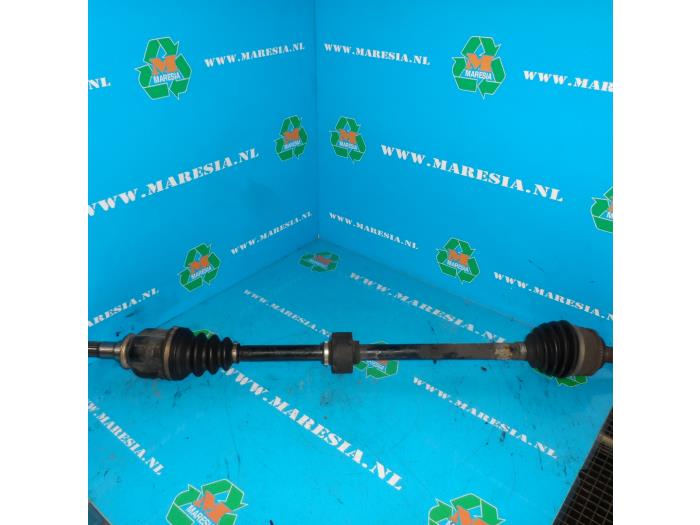 Front drive shaft, right Toyota Avensis