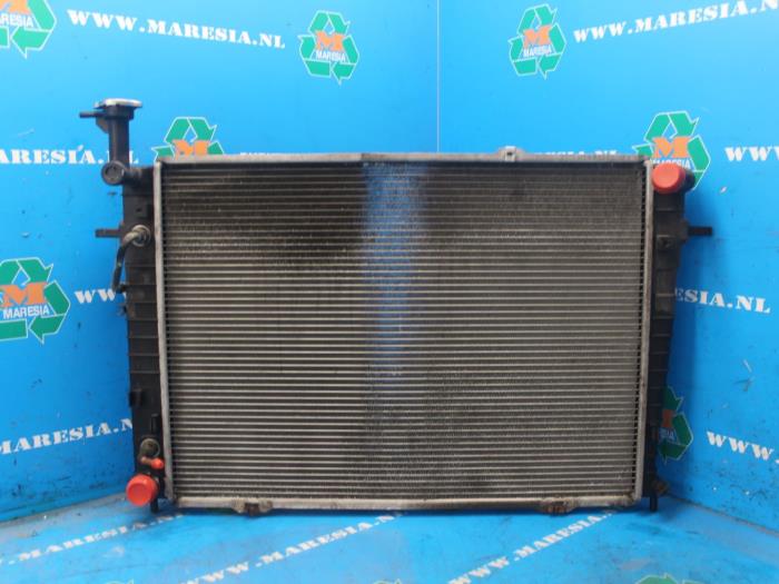 Radiateur van een Hyundai Tucson (JM) 2.7 V6 24V 4x4 Autom. 2006