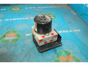 Gebruikte ABS Pomp Opel Zafira (M75) Prijs € 52,50 Margeregeling aangeboden door Maresia Auto Recycling B.V.