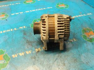 Gebruikte Dynamo Nissan Qashqai (J10) 1.6 16V Prijs € 25,20 Margeregeling aangeboden door Maresia Auto Recycling B.V.