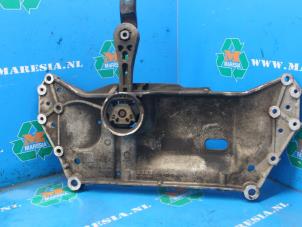 Gebruikte Subframe Seat Leon (1P1) Prijs € 78,75 Margeregeling aangeboden door Maresia Auto Recycling B.V.