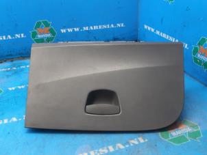 Gebruikte Dashboardkastje Seat Ibiza IV (6J5) 1.2 TDI Ecomotive Prijs € 31,50 Margeregeling aangeboden door Maresia Auto Recycling B.V.