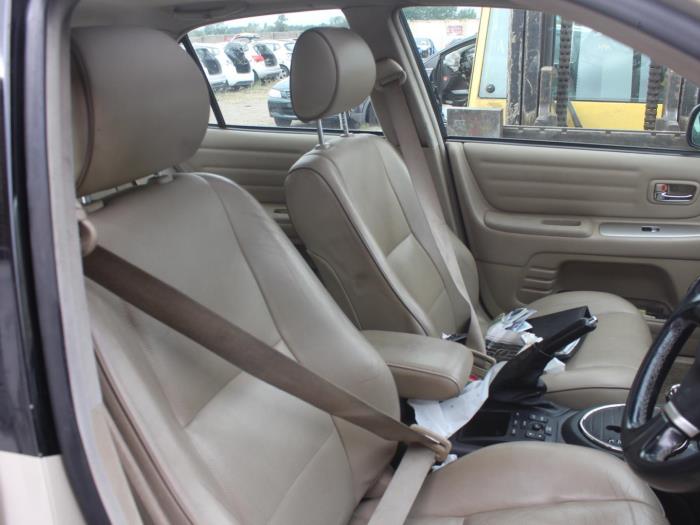 Veiligheidsgordel links-voor Lexus IS 200