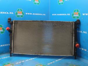 Gebruikte Radiateur Ford C-Max Prijs € 42,00 Margeregeling aangeboden door Maresia Auto Recycling B.V.