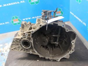 Gebruikte Versnellingsbak Hyundai Santa Fe I 2.4 16V 4x4 Prijs € 472,50 Margeregeling aangeboden door Maresia Auto Recycling B.V.