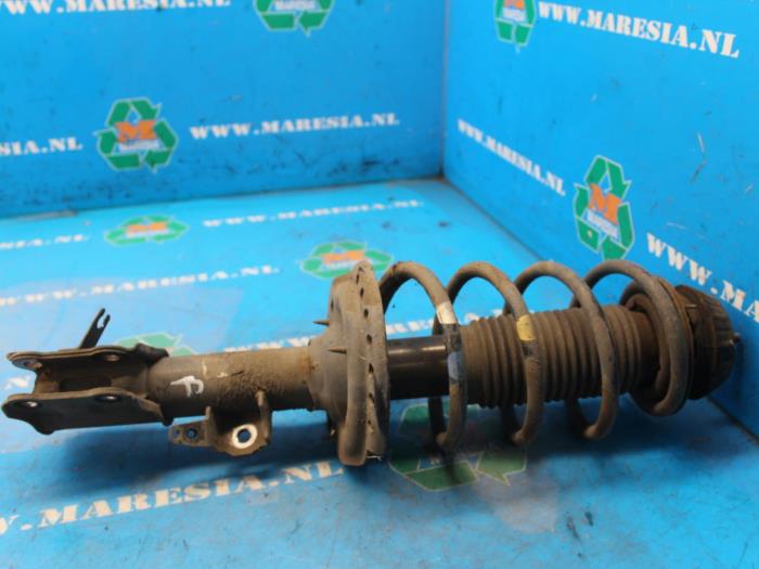 Front shock absorber rod, right Hyundai I20