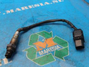 Gebruikte Lambda Sonde Hyundai i30 (GDHB5) 1.6 CRDi 16V VGT Prijs € 57,75 Margeregeling aangeboden door Maresia Auto Recycling B.V.