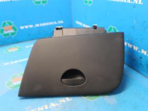 Gebruikte Dashboardkastje Seat Leon (1P1) 2.0 FSI 16V Prijs € 42,00 Margeregeling aangeboden door Maresia Auto Recycling B.V.