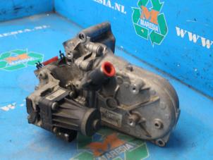 Gebruikte Uitlaat gasklep (EGR) Opel Corsa D Prijs € 52,50 Margeregeling aangeboden door Maresia Auto Recycling B.V.