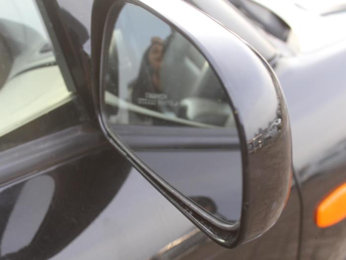 Buitenspiegel rechts van een Hyundai Santa Fe I  2005