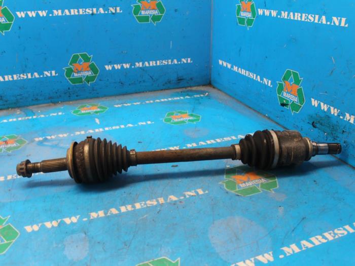 Front drive shaft, left Toyota Corolla Verso