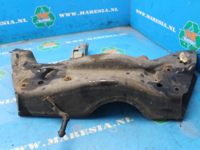 Gebruikte Subframe Volkswagen Fox (5Z) 1.4 16V Prijs € 52,50 Margeregeling aangeboden door Maresia Auto Recycling B.V.