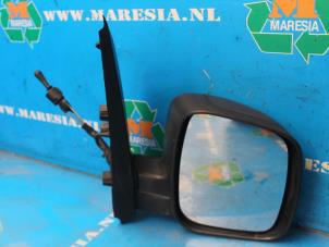 Gebruikte Buitenspiegel rechts Peugeot Bipper (AA) 1.3 HDI Prijs € 36,75 Margeregeling aangeboden door Maresia Auto Recycling B.V.