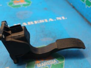 Gebruikte Gaspedaal Volkswagen Crafter 2.5 TDI 30/35/50 Prijs € 36,75 Margeregeling aangeboden door Maresia Auto Recycling B.V.