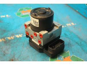 Gebruikte ABS Pomp Hyundai Coupe 2.0i 16V CVVT Prijs € 78,75 Margeregeling aangeboden door Maresia Auto Recycling B.V.