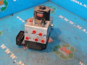 Gebruikte ABS Pomp Lexus LS (F4) 430 4.3 32V VVT-i Prijs € 183,75 Margeregeling aangeboden door Maresia Auto Recycling B.V.