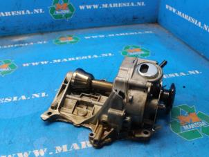 Gebruikte Oliepomp Opel Astra K 1.0 SIDI Turbo 12V Prijs € 183,75 Margeregeling aangeboden door Maresia Auto Recycling B.V.