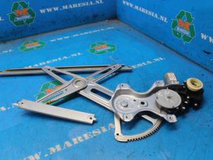 Gebruikte Raammechaniek 4Deurs links-voor Toyota Auris (E15) 1.6 Dual VVT-i 16V Prijs € 42,00 Margeregeling aangeboden door Maresia Auto Recycling B.V.