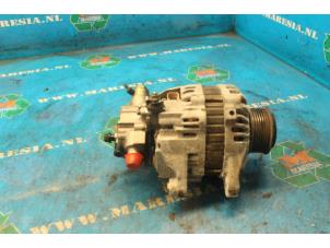 Gebruikte Dynamo Kia Sorento I (JC) 2.5 CRDi 16V Prijs € 42,00 Margeregeling aangeboden door Maresia Auto Recycling B.V.