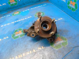 Gebruikte Fusee links-voor Ford Fiesta 6 (JA8) Prijs € 52,50 Margeregeling aangeboden door Maresia Auto Recycling B.V.