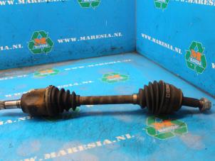 Gebruikte Aandrijfas links-voor Fiat Doblo Cargo (223) 1.3 D 16V Multijet Prijs € 63,00 Margeregeling aangeboden door Maresia Auto Recycling B.V.