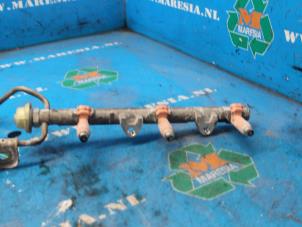 Gebruikte Injector brug Lexus RX (U3) 400h V6 24V VVT-i 4x4 Prijs € 78,75 Margeregeling aangeboden door Maresia Auto Recycling B.V.