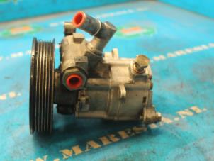 Gebruikte Servopomp Mercedes E Combi (S210) 3.2 E-320 V6 18V Prijs € 52,50 Margeregeling aangeboden door Maresia Auto Recycling B.V.