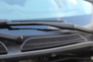 Gebruikte Ruitenwis Mechaniek Ford Fiesta 6 (JA8) 1.25 16V Prijs € 47,25 Margeregeling aangeboden door Maresia Auto Recycling B.V.
