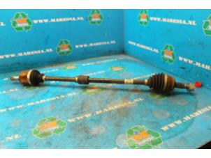 Gebruikte Cardanas rechts-voor (VWA) Opel Corsa Prijs € 42,00 Margeregeling aangeboden door Maresia Auto Recycling B.V.