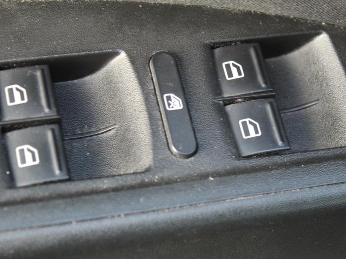 Multi-functional window switch Seat Altea