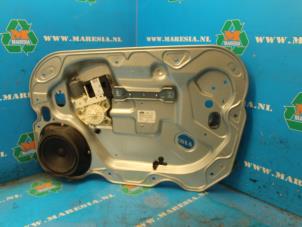 Gebruikte Ruitmechaniek 4Deurs rechts-voor Ford Focus Prijs € 52,50 Margeregeling aangeboden door Maresia Auto Recycling B.V.