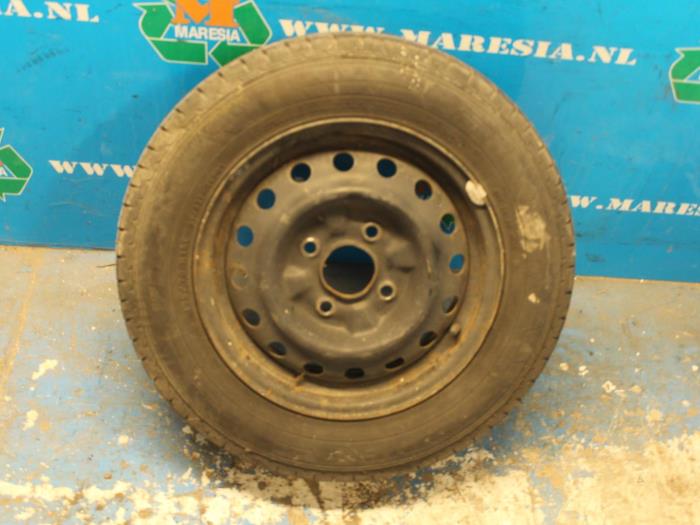 Wheel + tyre Nissan NV200