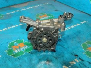 Gebruikte Oliepomp Opel Corsa E Prijs € 115,50 Margeregeling aangeboden door Maresia Auto Recycling B.V.