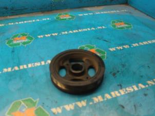 Gebruikte Krukas Poelie Lexus IS (E2) 220d 16V Prijs € 31,50 Margeregeling aangeboden door Maresia Auto Recycling B.V.