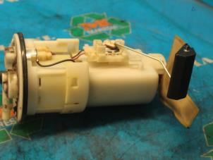 Gebruikte Tank element Pomp Toyota Yaris Verso (P2) 1.3 16V Prijs € 52,50 Margeregeling aangeboden door Maresia Auto Recycling B.V.