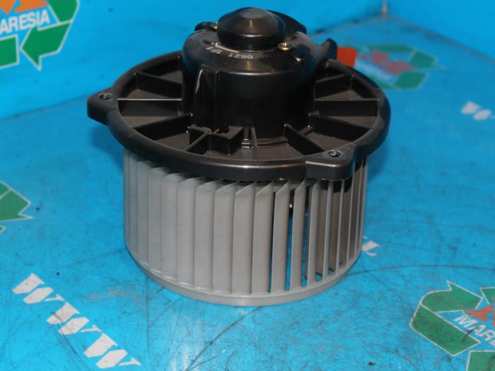 Heating and ventilation fan motor Toyota Yaris