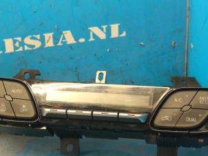 Gebruikte Kachel Bedieningspaneel Toyota C-HR (X1,X5) 1.8 16V Hybrid Prijs € 131,25 Margeregeling aangeboden door Maresia Auto Recycling B.V.