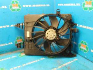 Gebruikte Koelvin Renault Kangoo/Grand Kangoo (KW) 1.6 16V Prijs € 42,00 Margeregeling aangeboden door Maresia Auto Recycling B.V.