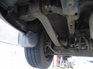 Gebruikte Bladveer achter Ford Transit Custom 2.0 TDCi 16V Eco Blue 105 Prijs € 105,00 Margeregeling aangeboden door Maresia Auto Recycling B.V.