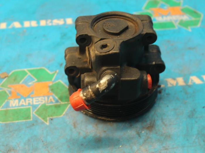 Power steering pump Ford Fusion