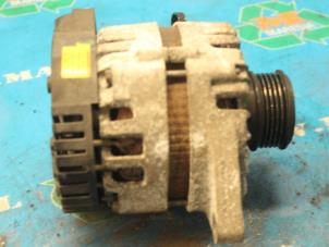 Gebruikte Alternator Kia Cee'd (JDB5) 1.6 CRDi 16V VGT Prijs € 78,75 Margeregeling aangeboden door Maresia Auto Recycling B.V.