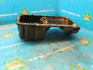 Gebruikte Carterpan Hyundai Coupe 2.0i 16V CVVT Prijs € 63,00 Margeregeling aangeboden door Maresia Auto Recycling B.V.