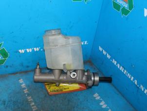 Gebruikte Hoofdremcilinder Toyota Camry (CV30) 2.4i 16V VVT-i Prijs € 52,50 Margeregeling aangeboden door Maresia Auto Recycling B.V.