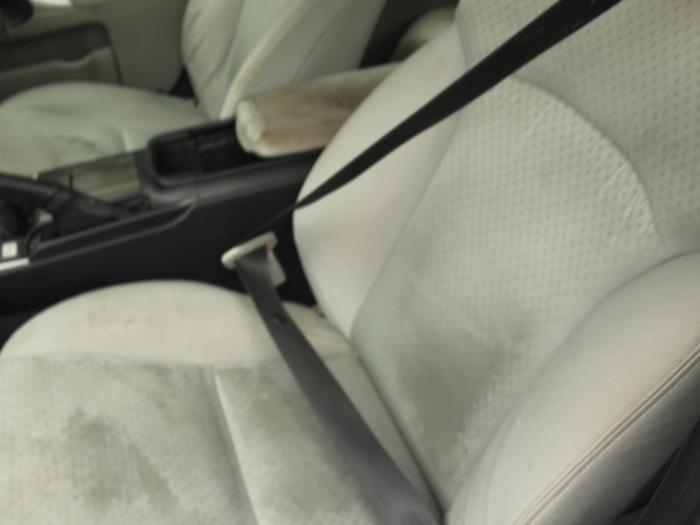 Front seatbelt, left Lexus IS 220