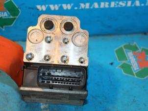 Gebruikte ABS Pomp Opel Vectra C GTS 1.9 CDTI 16V Prijs € 21,00 Margeregeling aangeboden door Maresia Auto Recycling B.V.