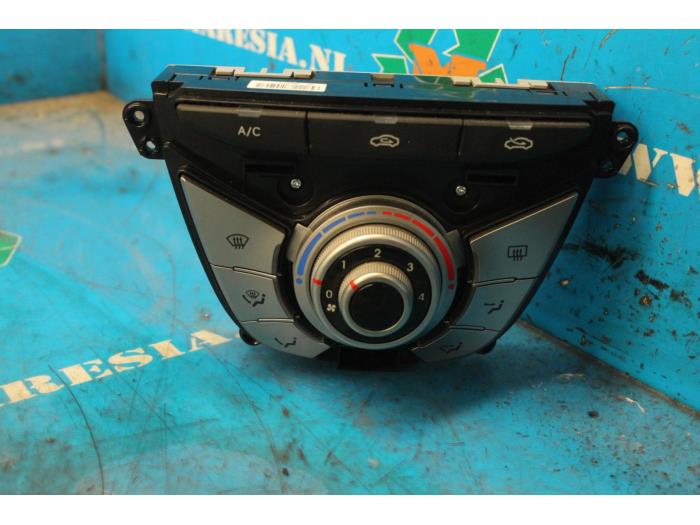 Heater control panel Hyundai IX20