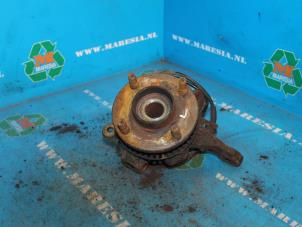 Gebruikte Fusee links-voor Ford Puma 1.7 16V Prijs € 36,75 Margeregeling aangeboden door Maresia Auto Recycling B.V.